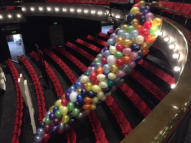 400 Balloon Drop