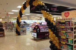 Tesco Extra Balloon Arch