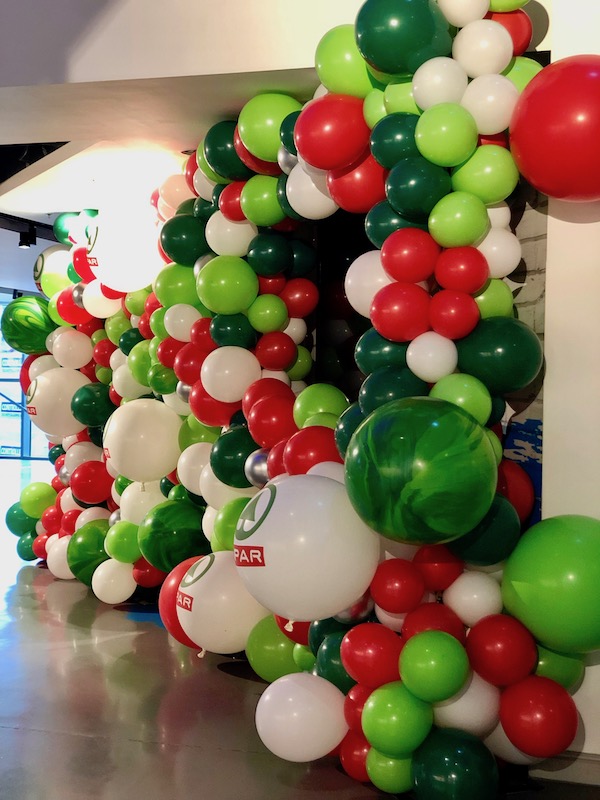 Side view balloon wall